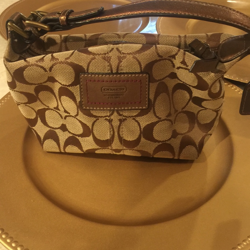 Coach pocket book